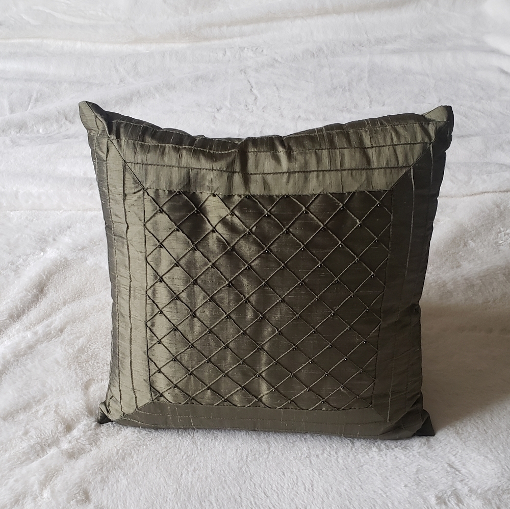 ✔️SOLD 2x🆕️ Accent Pillows - Picture 10 of 12
